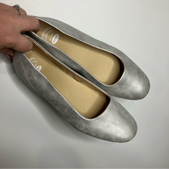 Dr. Scholl’s silver Wexley flats ballet flats size 11W - Picture 2 of 8